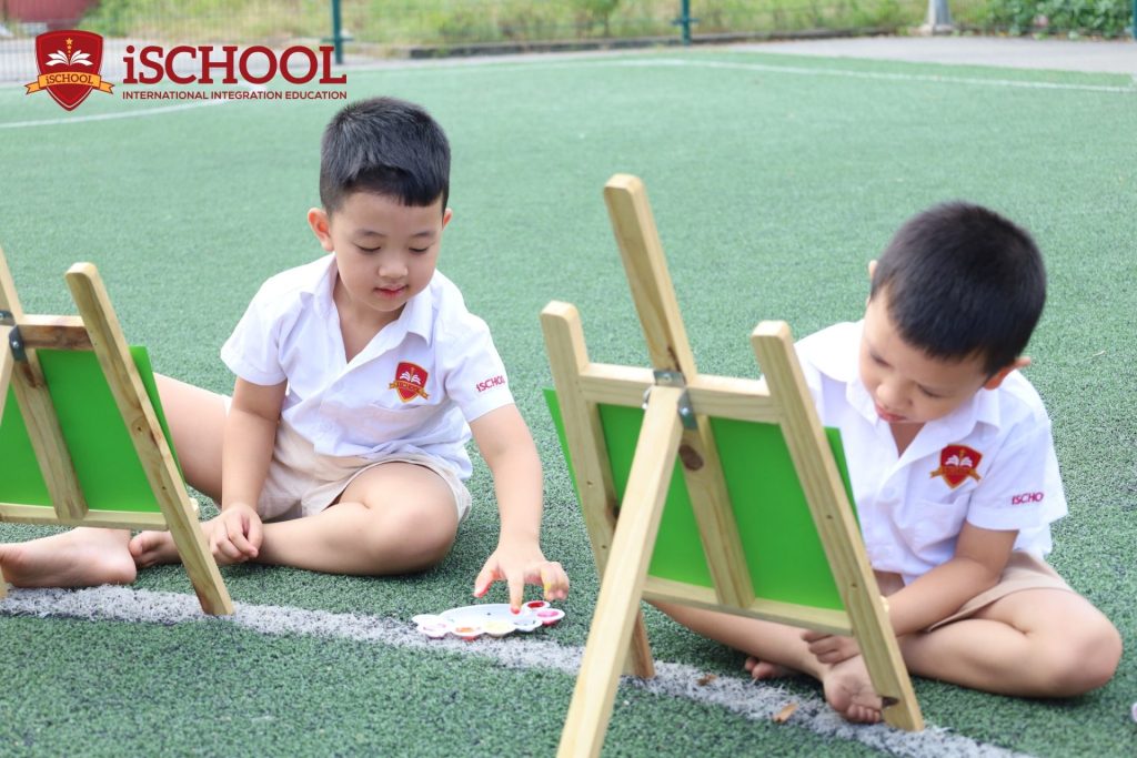 VẼ TRANH MÀU NƯỚC BẰNG NHỮNG NGÓN TAY