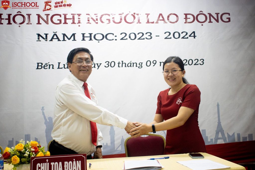 iSchool Long An tổ chức hội nghị người lao động năm học 2023-2024