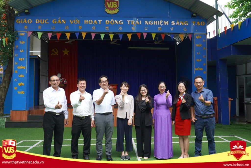 THPT Việt Nhật: Học sinh VJS giao lưu với các học sinh đến từ tỉnh Kagoshima, Nhật Bản