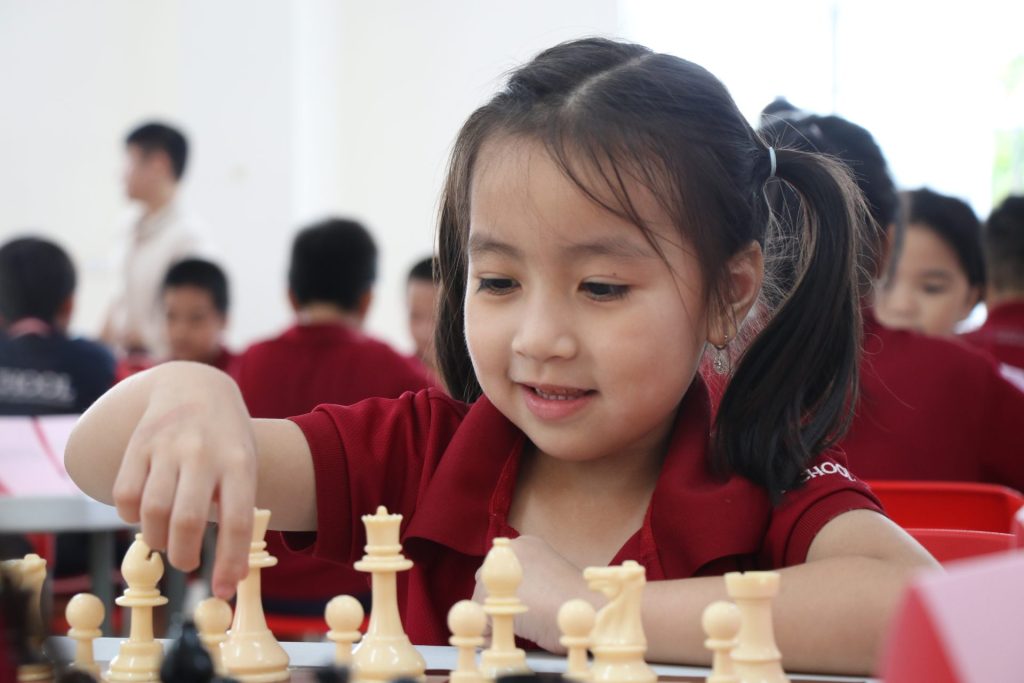 Gần 100 thí sinh tranh tài giải Trạng cờ lần 4, năm 2023