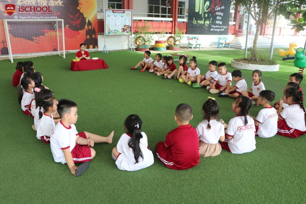MẦM NON iSCHOOL BẠC LIÊU: DỰ ÁN VỀ MUỐI – TIẾT HỌC LỢI ÍCH CỦA MUỐI