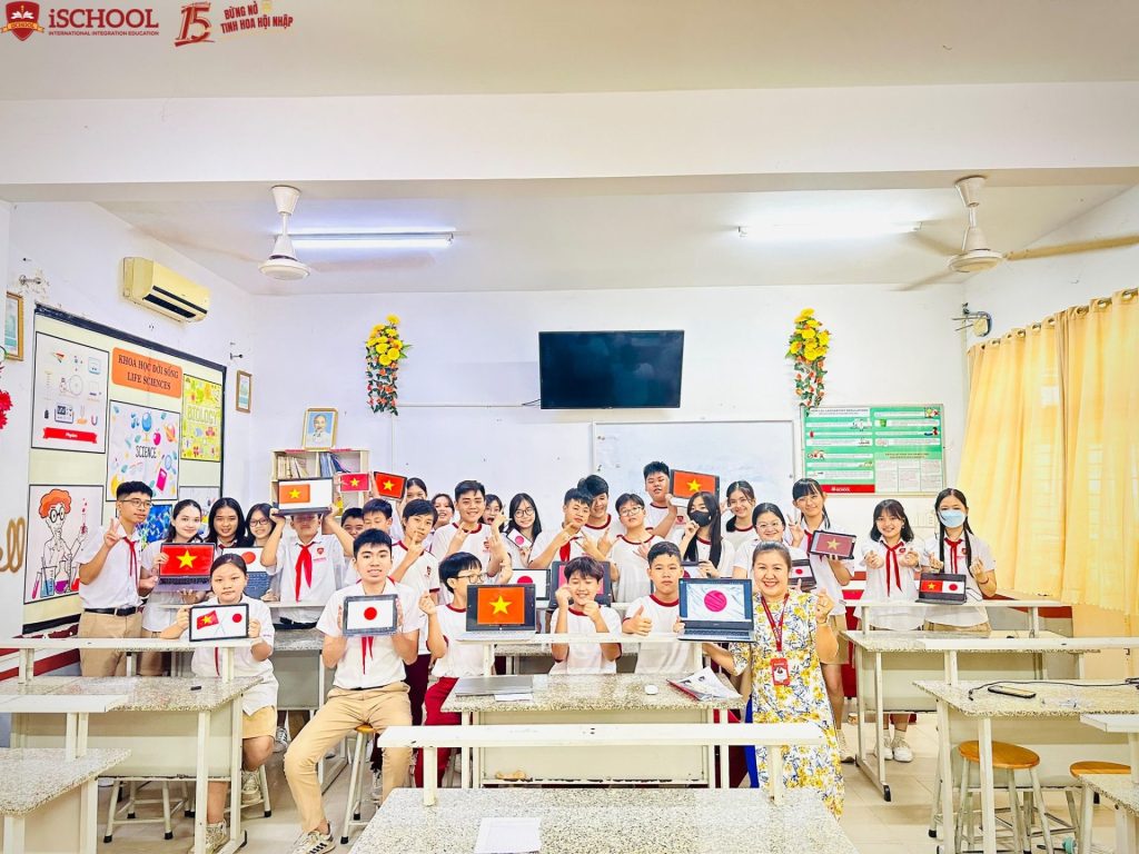iSers Long An giao lưu văn hoá trực tuyến với học sinh Nhật Bản năm học 2023-2024