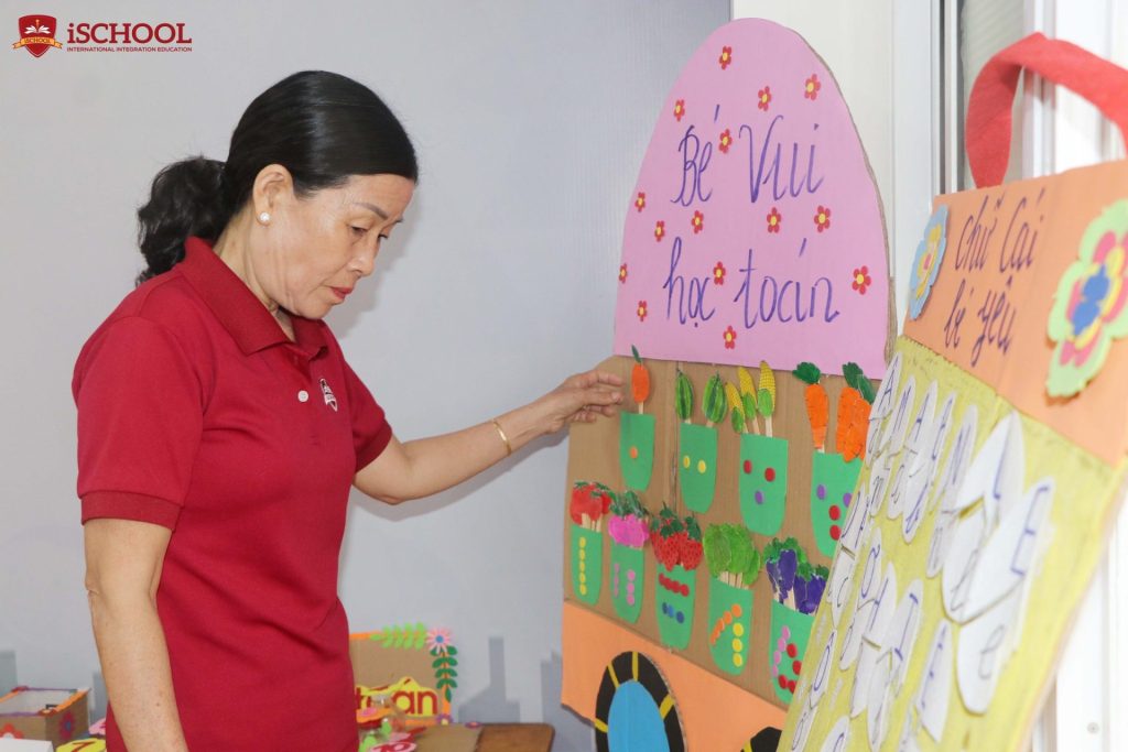 MẦM NON iSCHOOL BẠC LIÊU: SÁNG TẠO ĐỒ DÙNG DẠY HỌC CHÀO MỪNG “NGÀY NHÀ GIÁO VIỆT NAM 20/11”