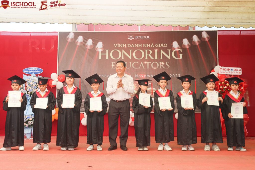 iSchool Long An: Vinh danh iSers đạt chứng chỉ Quốc tế Cambridge