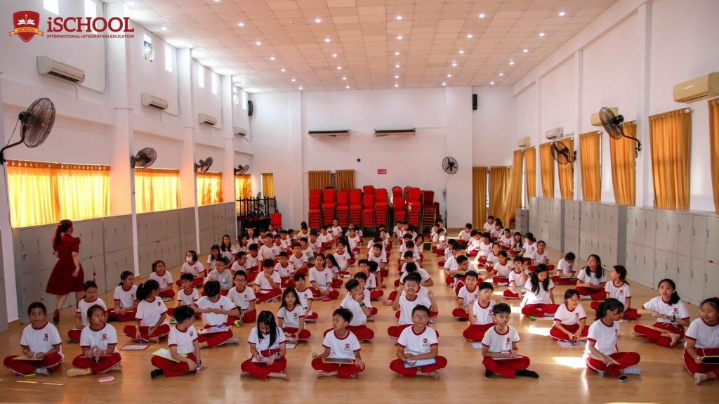 iSCHOOL NHA TRANG: RUNG CHUÔNG VÀNG CẤP TIỂU HỌC 