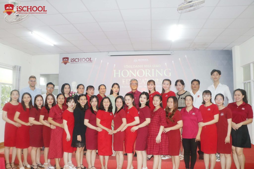 iSCHOOL BẠC LIÊU TỔ CHỨC NGÀY NHÀ GIÁO VIỆT NAM 20/11