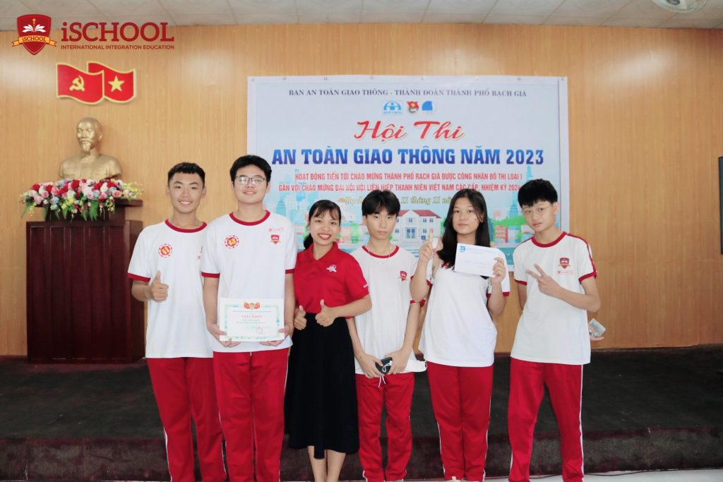 iSCHOOL RẠCH GIÁ ĐẠT GIẢI NHẤT TẠI HỘI THI RUNG CHUÔNG VÀNG VỚI CHỦ ĐỀ AN TOÀN GIAO THÔNG