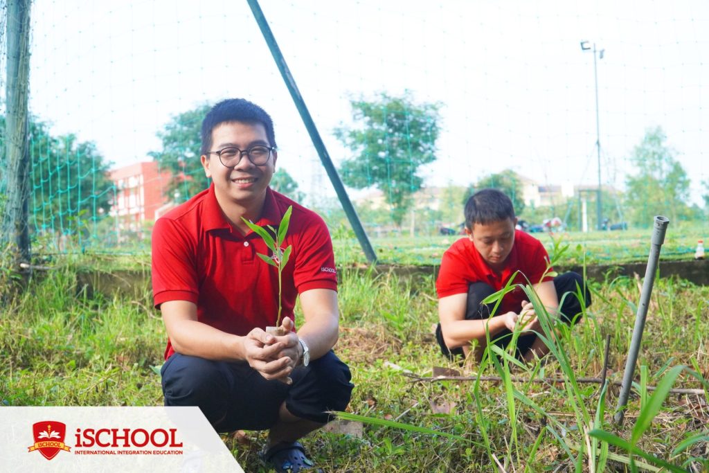 iSCHOOL QUẢNG TRỊ: ĐẨY MẠNH CHƯƠNG TRÌNH “iSCHOOL FOR COMMUNITY”!