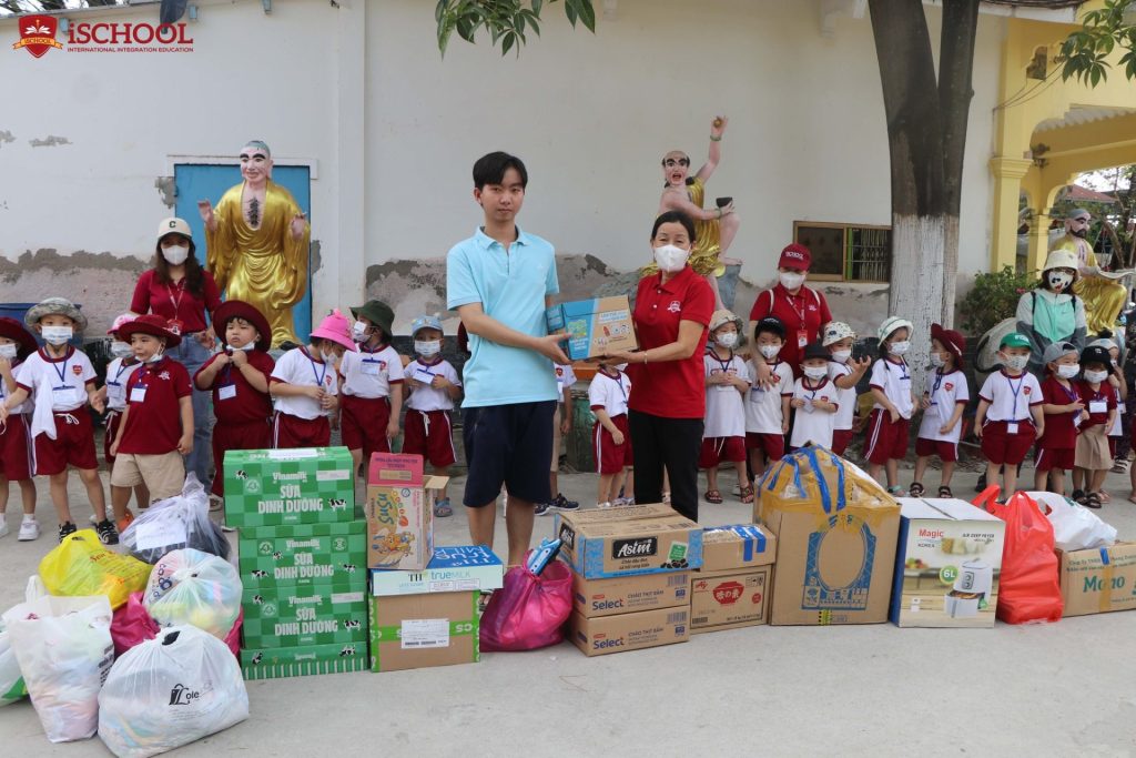 [iSCHOOL BẠC LIÊU] HÀNH TRÌNH THIỆN NGUYỆN 1: ĐẾN THĂM CÁC EM NHỎ TẠI AN PHƯỚC TỰ