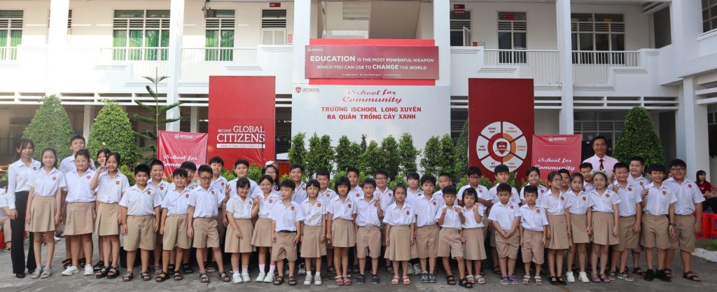 iSCHOOL LONG XUYÊN: iSCHOOL FOR COMMUNITY” – HOẠT ĐỘNG TRỒNG CÂY XANH