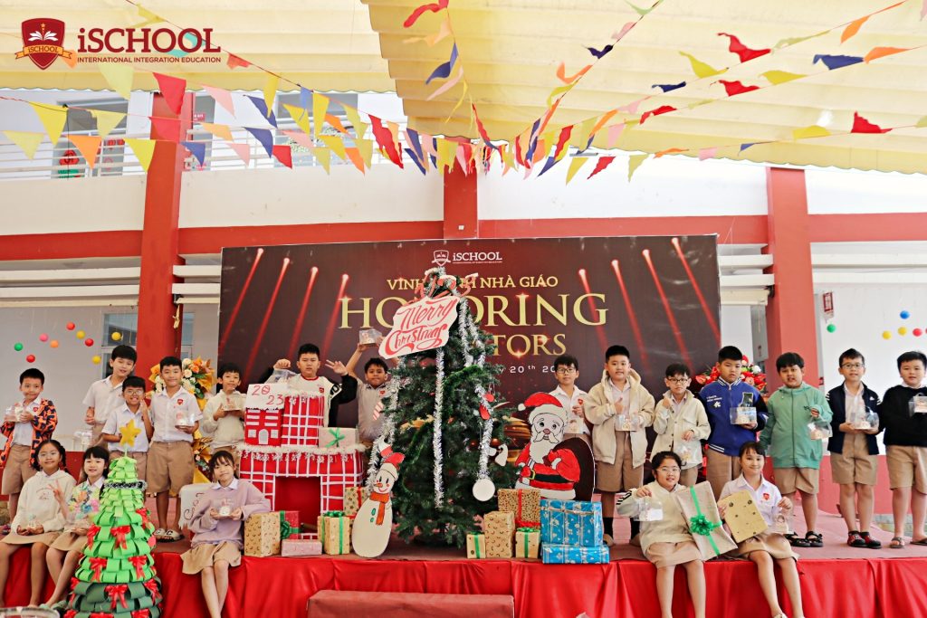 Bánh Khúc cây – Chào đón mùa noel an lành cùng iSers