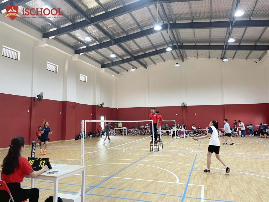 TIỂU HỌC iSCHOOL BẠC LIÊU ĐĂNG CAI TỔ CHỨC MÔN CẦU LÔNG VÀ MÔN VÕ TAEKWONDO CẤP THCS