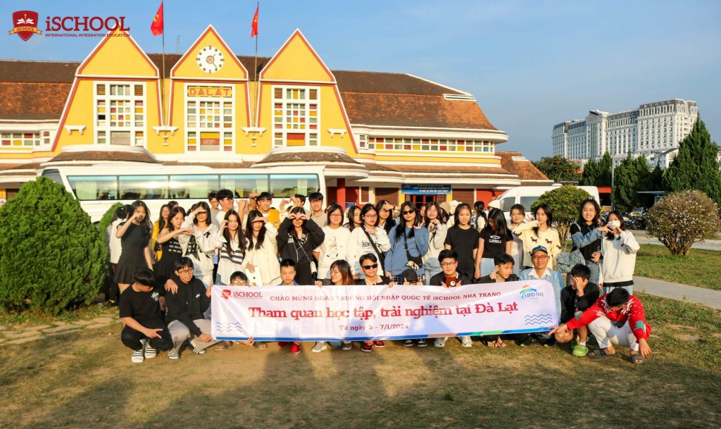 iSCHOOL NHA TRANG: CHUYẾN TRẢI NGHIỆM XỨ SỞ NGÀN HOA CỦA HỌC SINH KHỐI 9