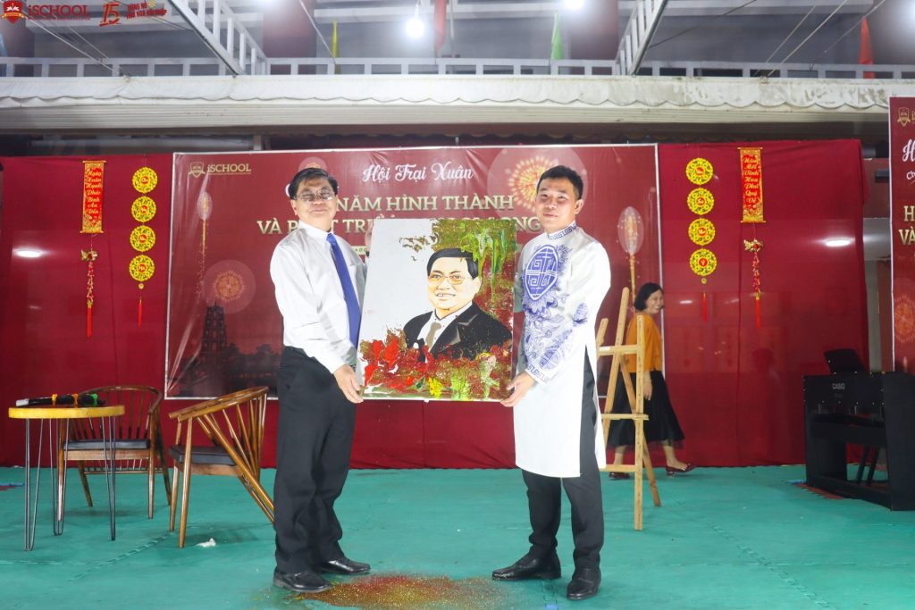 Hội trại “Xuân Bình An – Spring of Peace” Chủ đề “15 năm hình thành và phát triển iSchool Long An”