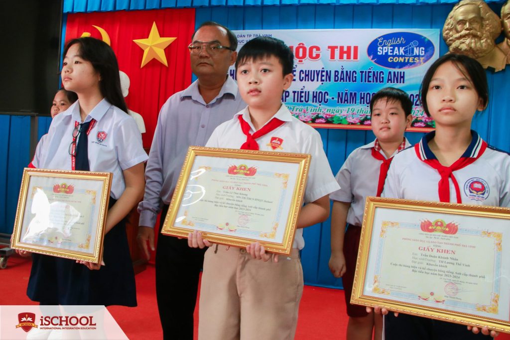 ischool trà vinh - hùng biện tiếng anh