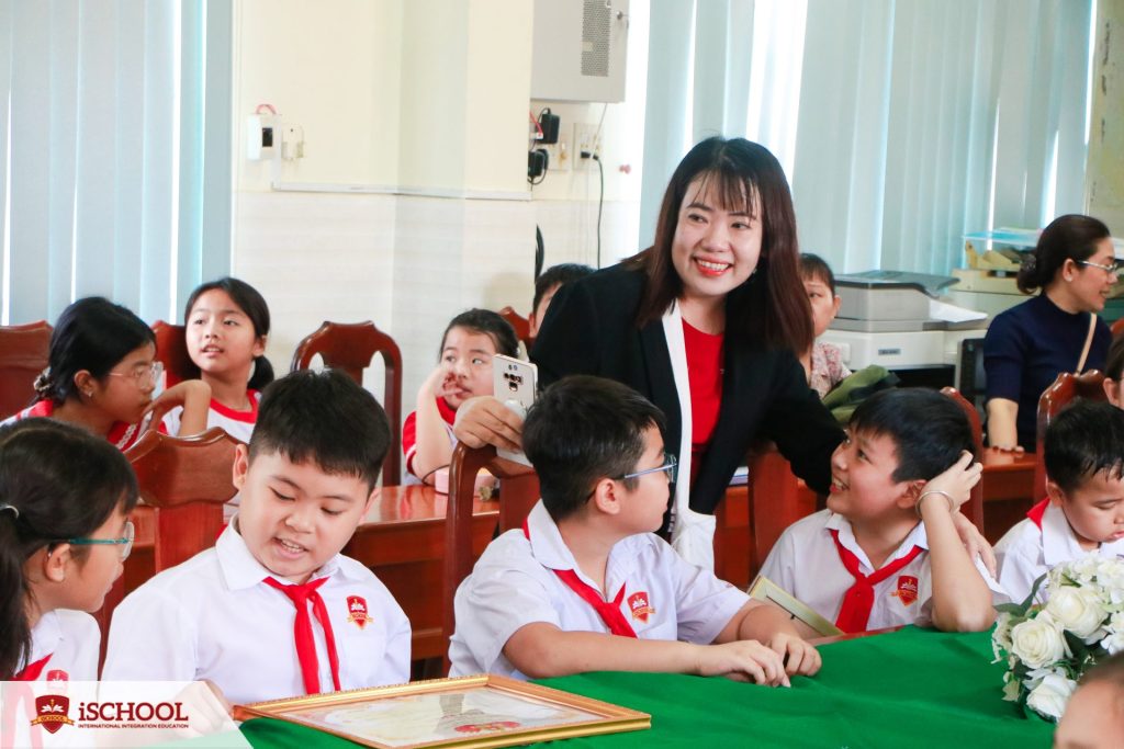 ischool trà vinh - hùng biện tiếng anh