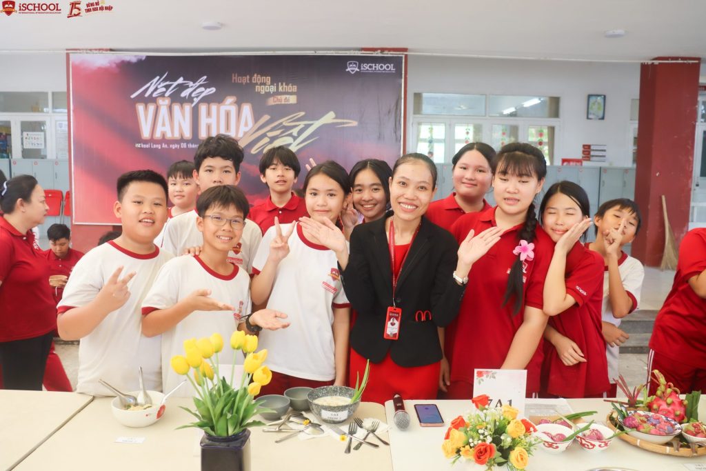 Sôi động hoạt động ngoại khóa “Nét đẹp văn hóa Việt” tại iSchool Long An
