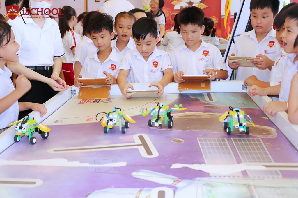 [CLB STEM] BÙNG NỔ CHUYÊN ĐỀ STEM “NÔNG NGHIỆP THÔNG MINH” CÙNG iSERS