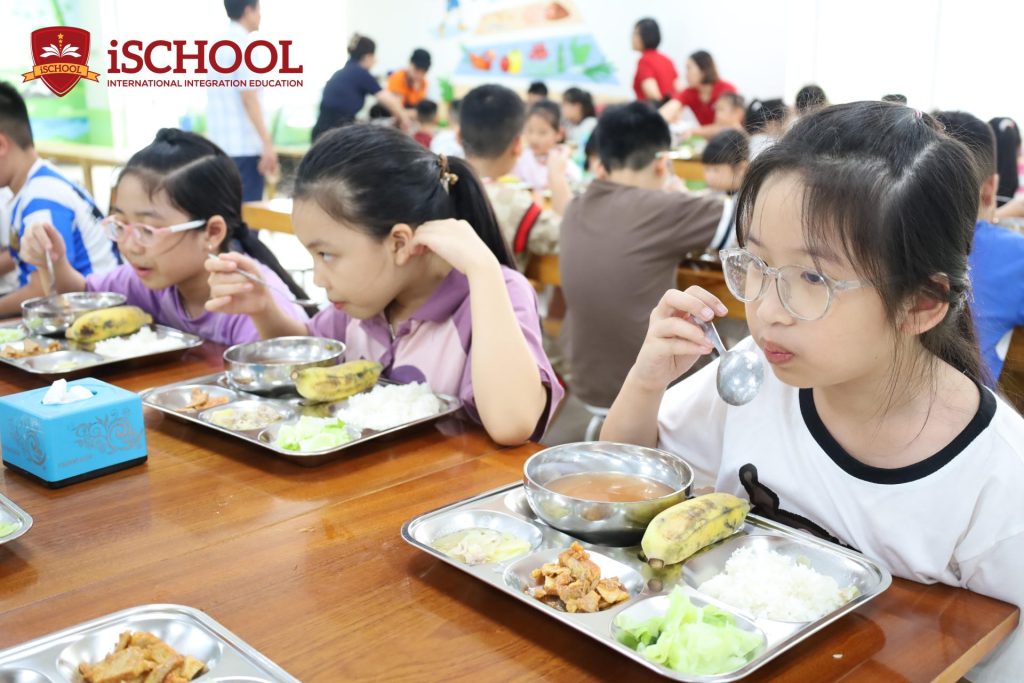 NHẬT KÍ KHÓA HÈ – TUẦN 1 TẠI iSCHOOL CẨM PHẢ
