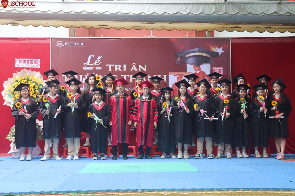 Lễ tri ân và Trưởng thành ý nghĩa dành cho học sinh khối 5, khối 9 và khối 12 năm học 2023 -2024