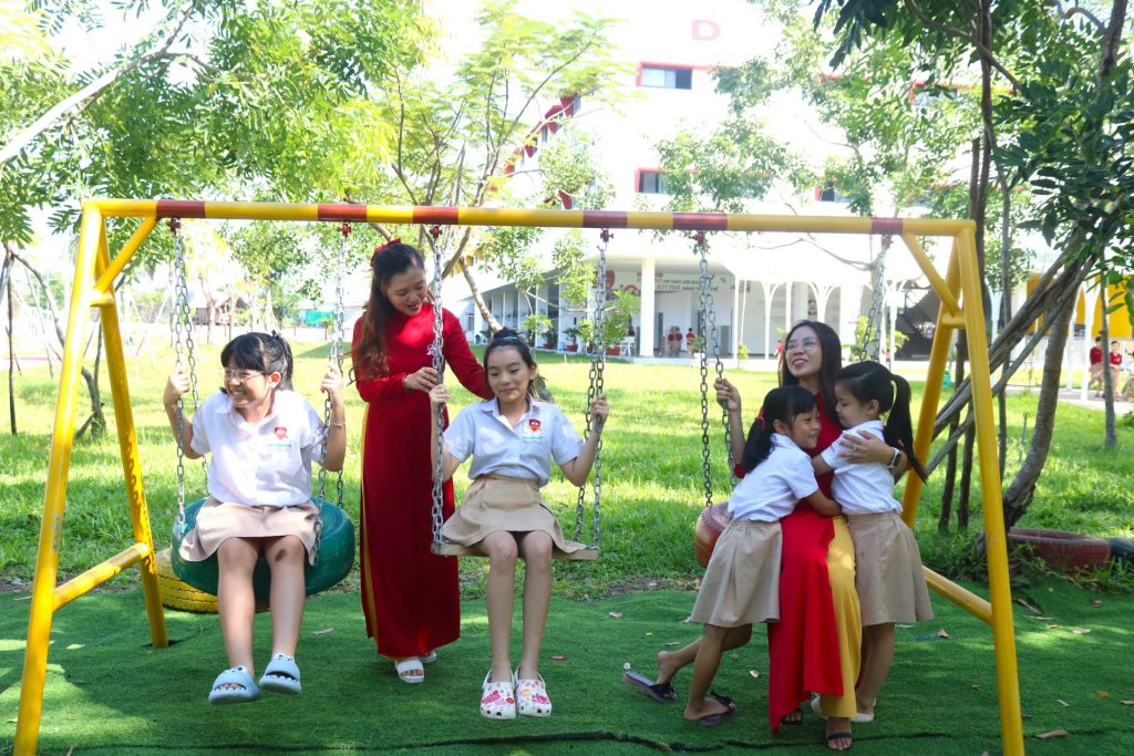 THPT iSchool Ninh Thuận và Những thành tích nổi bật trong năm học 2023 – 2024