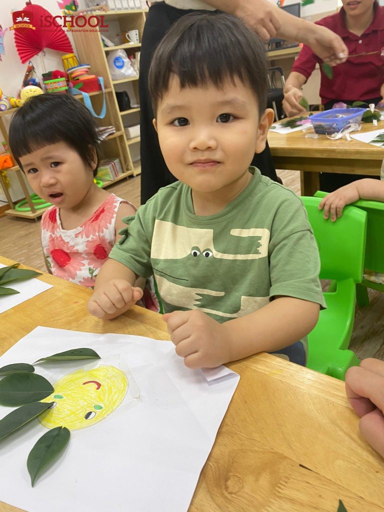 BÉ YÊU TẠO HÌNH: BÔNG HOA MẶT TRỜI TỪ LÁ CÂY