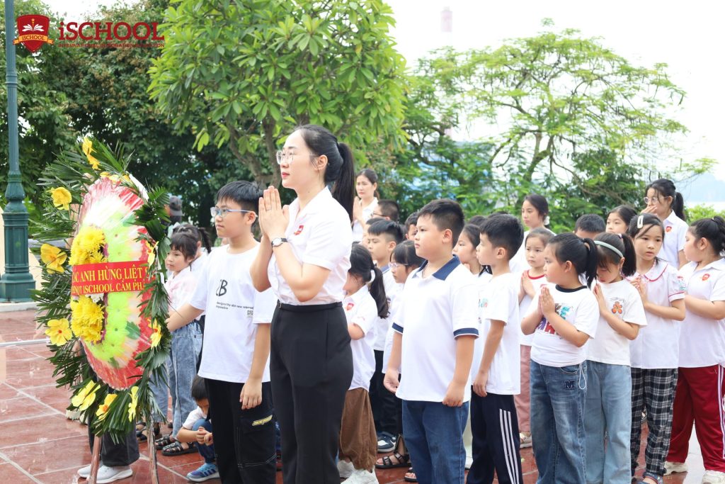 Học Sinh iSchool Cẩm Phả Dâng Hương Nhân Dịp Kỷ Niệm 77 Năm Ngày Thương Binh Liệt Sĩ