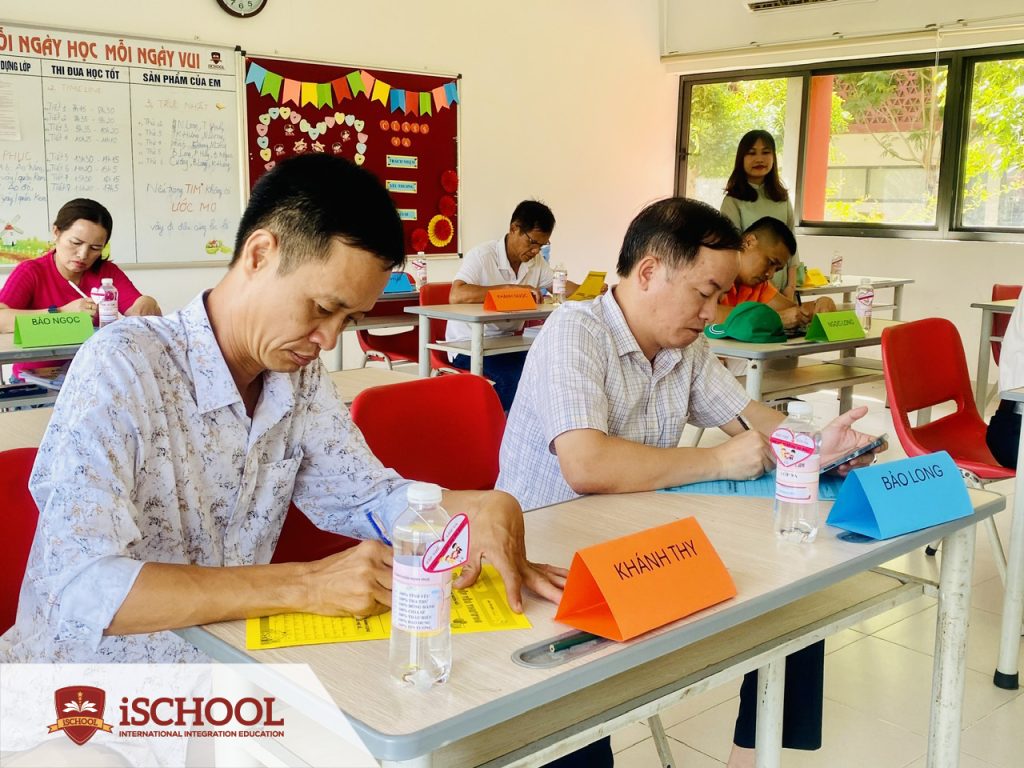 iSCHOOL QUẢNG TRỊ TỔ CHỨC HỘI NGHỊ CHA MẸ HỌC SINH CÁC KHỐI LỚP!
