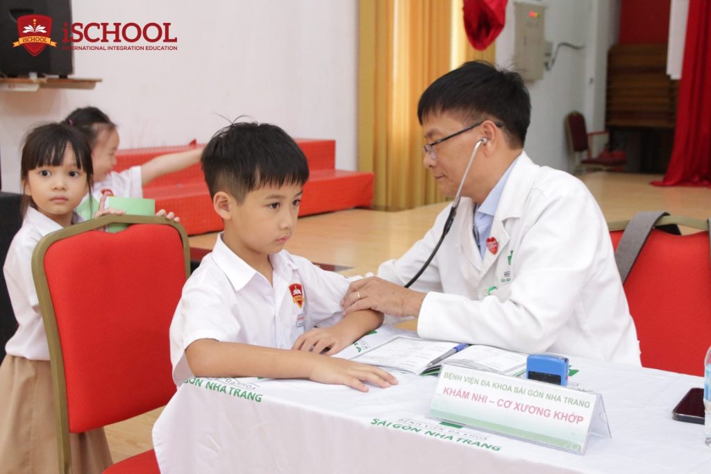 iSCHOOL NHA TRANG: KHÁM SỨC KHỎE ĐỊNH KỲ CHO HỌC SINH NĂM HỌC 2024-2025