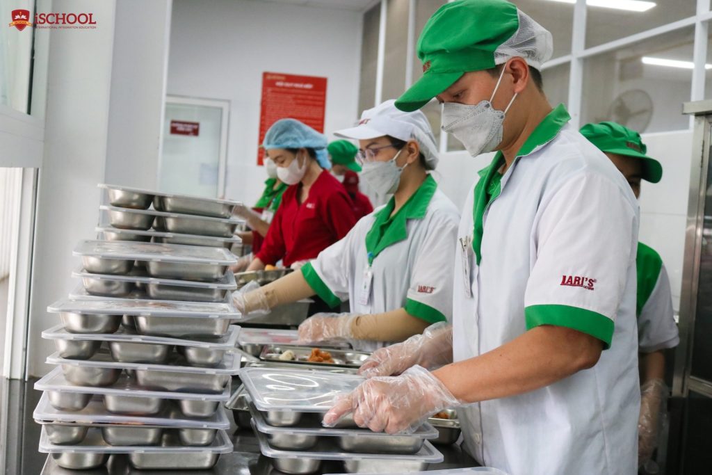 Dịch vụ bán trú, xu hướng lựa chọn của nhiều bậc phụ huynh hiện đại