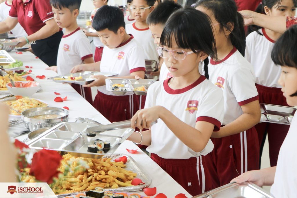 Bán trú là gì? Bán trú tại iSchool Trà Vinh có gì?