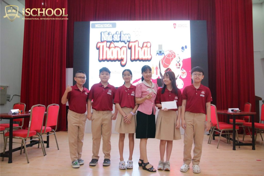 iSCHOOL NHA TRANG: NGOẠI KHÓA “NHÀ SỬ HỌC THÔNG THÁI”