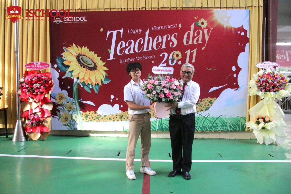 iSCHOOL NHA TRANG: SINH HOẠT KỶ NIỆM NGÀY NHÀ GIÁO VIỆT NAM – ẤM ÁP, TRANG TRỌNG & TRÀN ĐẦY CẢM XÚC