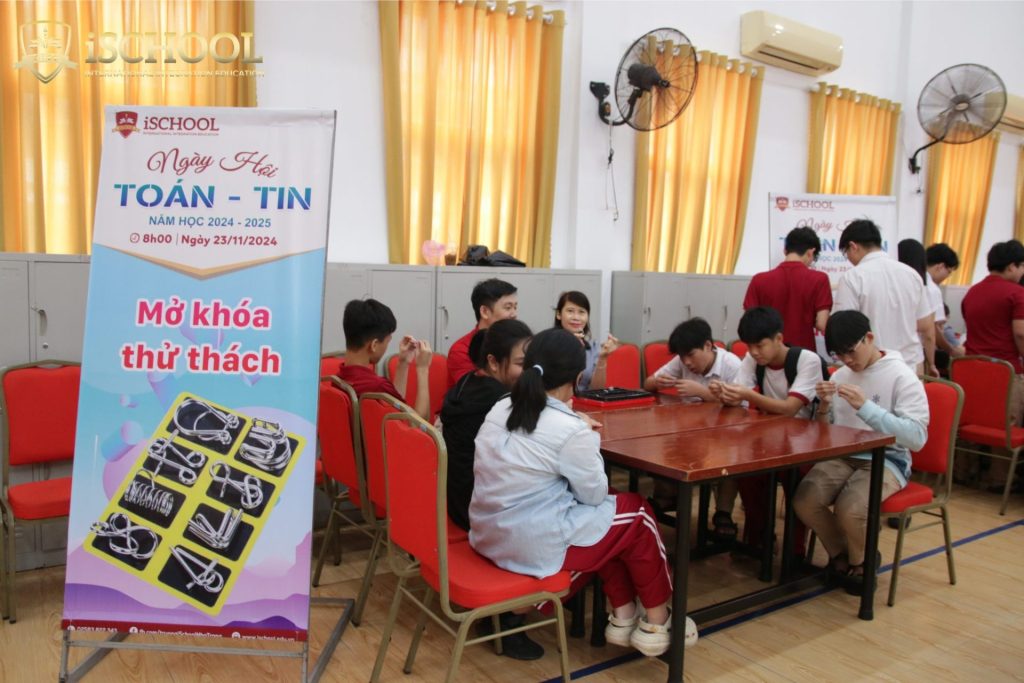 KHÁM PHÁ NGOẠI KHÓA “NGÀY HỘI TOÁN – TIN” CỰC CHẤT CỦA CÁC iSERs KHỐI 8 