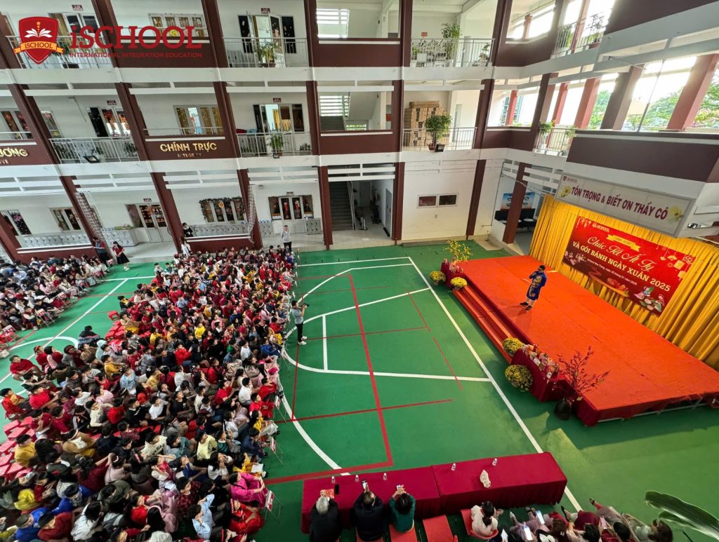 CÙNG iSCHOOL NHA TRANG: “GÓI BÁNH NGÀY XUÂN”, SẺ CHIA YÊU THƯƠNG