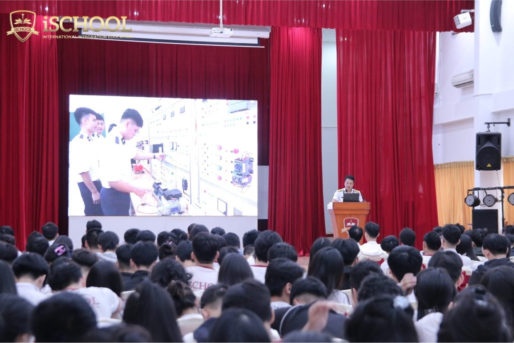 HỌC SINH iSCHOOL NHA TRANG: THAM GIA NGOẠI KHÓA TUYÊN TRUYỀN BIỂN ĐẢO – THU HÚT NGUỒN NHÂN LỰC 2025