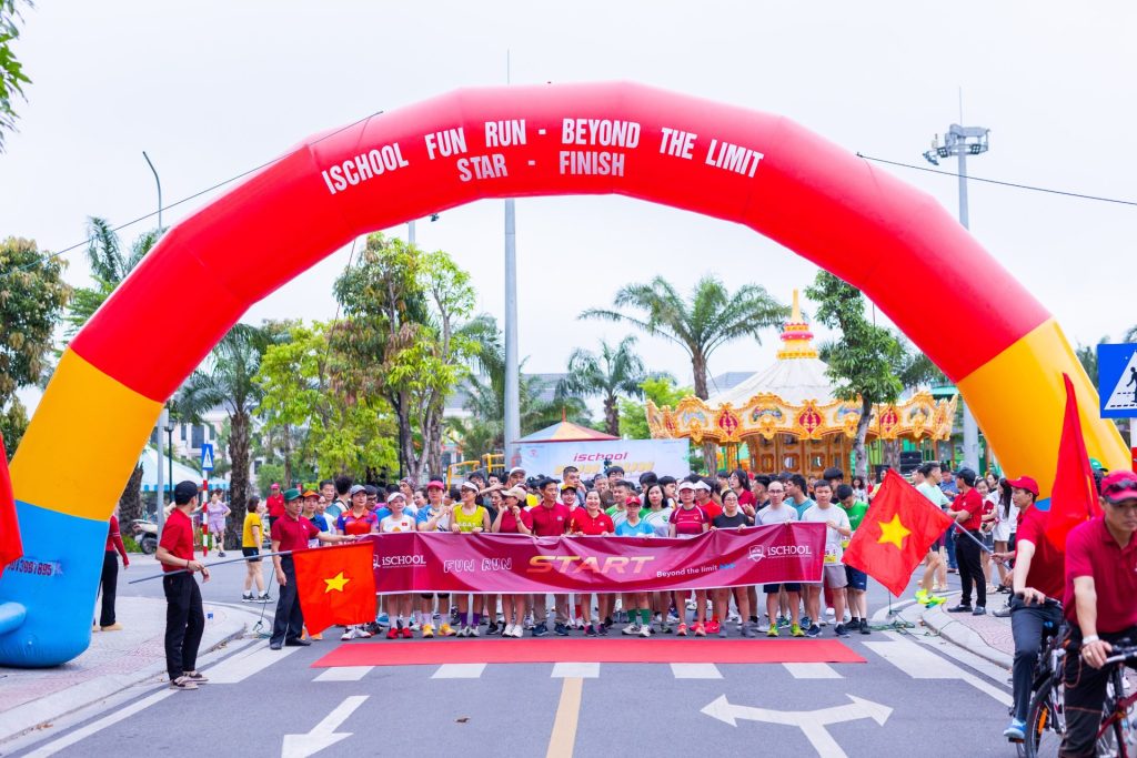 iSCHOOL QUẢNG TRỊ FUN RUN – BEYOND THE LIMIT