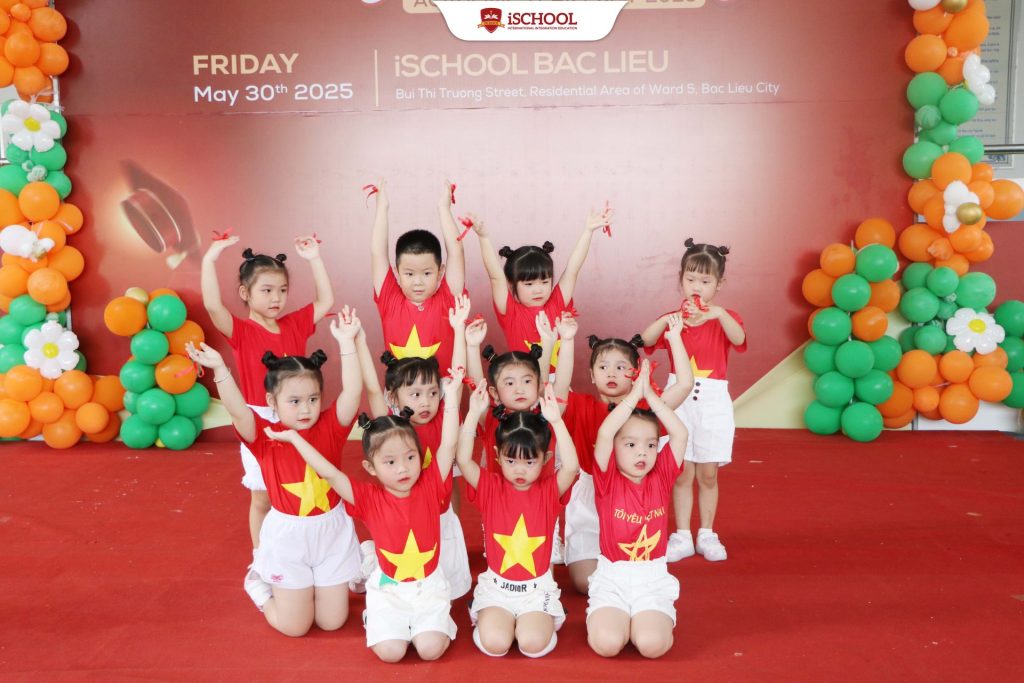 🎓 Lễ Tổng Kết Năm Học 2024 – 2025: Khoảnh Khắc Đáng Nhớ Của Các Bé Mầm non iSchool Bạc Liêu