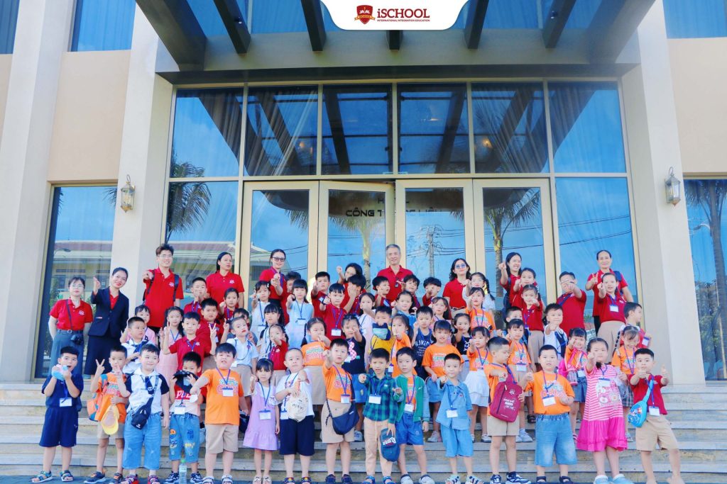 iSchool Bạc Liêu tổ chức thành công Lễ Tổng kết Khóa hè 2025 cho học sinh Tiểu học