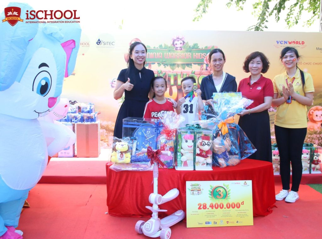 iSCHOOL NHA TRANG: TRAO TẶNG HỌC BỔNG TỔNG TRỊ GIÁ 100.000.000 ĐỒNG TẠI CUỘC THI THỬ THÁCH SIÊU NHÍ, MÙA 2