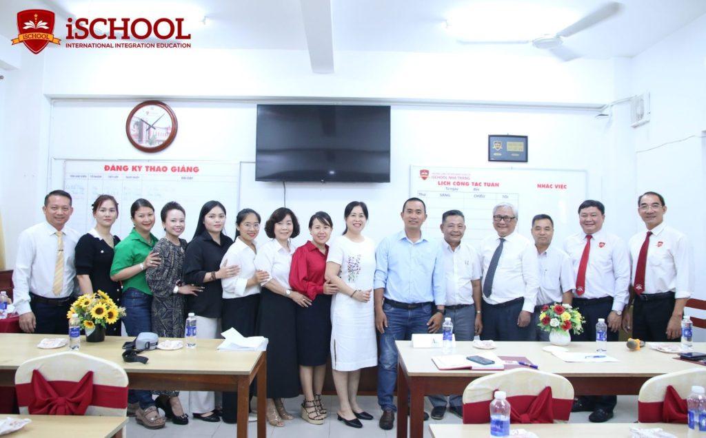iSCHOOL NHA TRANG: TỔ CHỨC THÀNH CÔNG HỘI NGHỊ BAN ĐẠI DIỆN CMHS NĂM HỌC 2025 – 2026