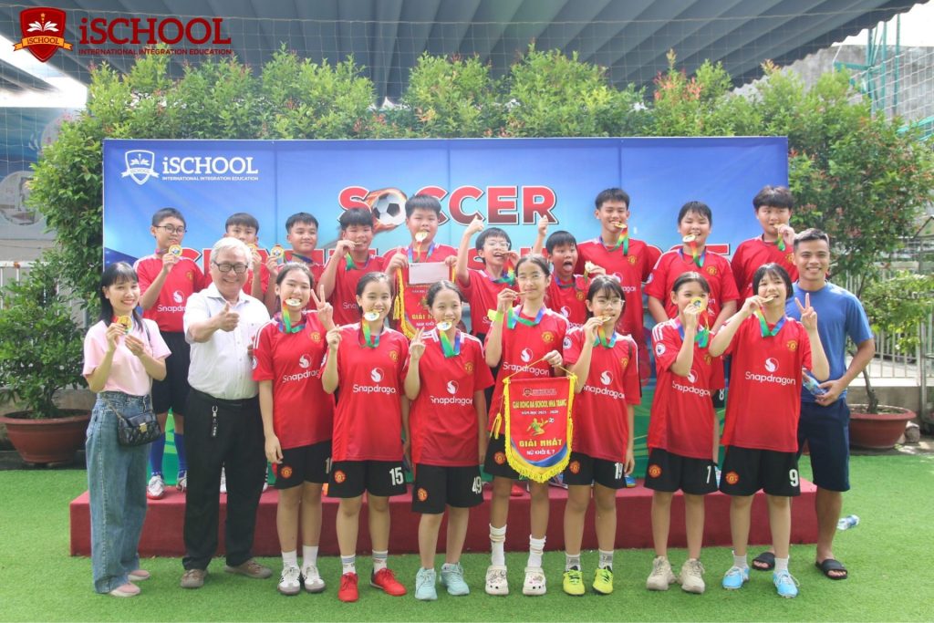iSCHOOL NHA TRANG: TỔNG KẾT GIẢI BÓNG ĐÁ TRUYỀN THỐNG NĂM HỌC 2025 – 2026