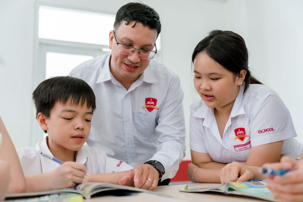 THÔNG BÁO TUYỂN DỤNG GIÁO VIÊN TIẾNG ANH (ESL) – TRƯỜNG HỘI NHẬP QUỐC TẾ iSCHOOL NINH THUẬN
