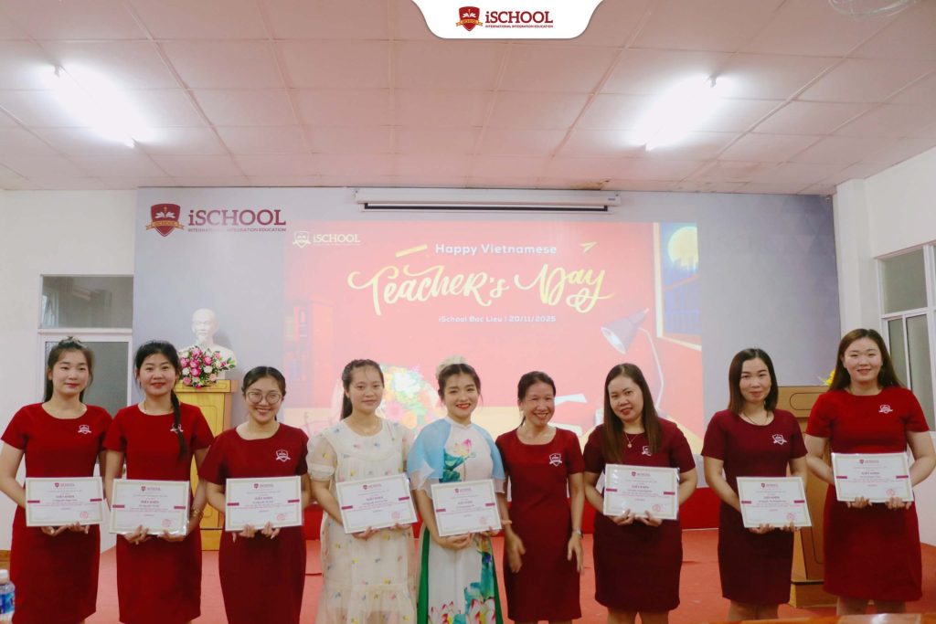 Ấm áp Lễ Kỷ niệm 43 năm Ngày Nhà giáo Việt Nam tại Mầm non iSchool Bạc Liêu