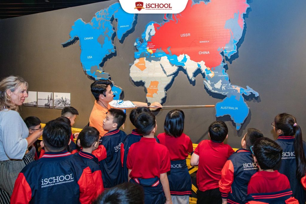 HOẠT ĐỘNG TRẢI NGHIỆM – KHỐI TIỂU HỌC iSCHOOL CẨM PHẢ THAM QUAN BẢO TÀNG LỊCH SỬ QUÂN SỰ VIỆT NAM
