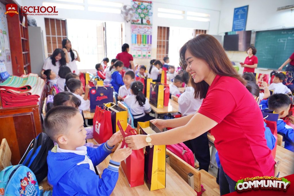 iSCHOOL NHA TRANG: CHIA SẺ YÊU THƯƠNG ĐẾN NHỮNG HOÀN CẢNH KHÓ KHĂN TRONG DỊP TẾT BÍNH NGỌ 2026
