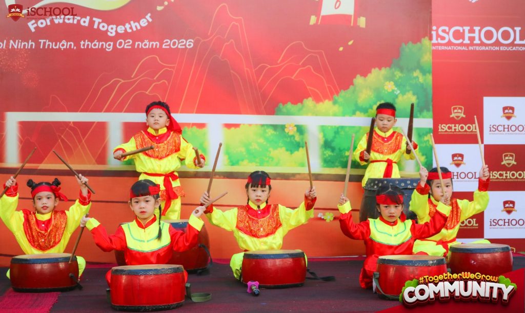 Trống hội khai Xuân - Lễ hội 