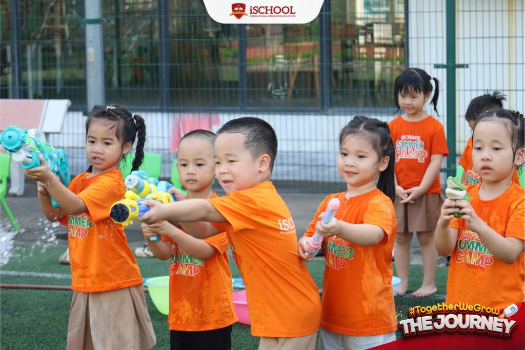 WATER PLAY – MÙA HÈ THÊM RỘN RÀNG VỚI NHỮNG TRẢI NGHIỆM CÙNG NƯỚC CỦA iSERS NHÍ!