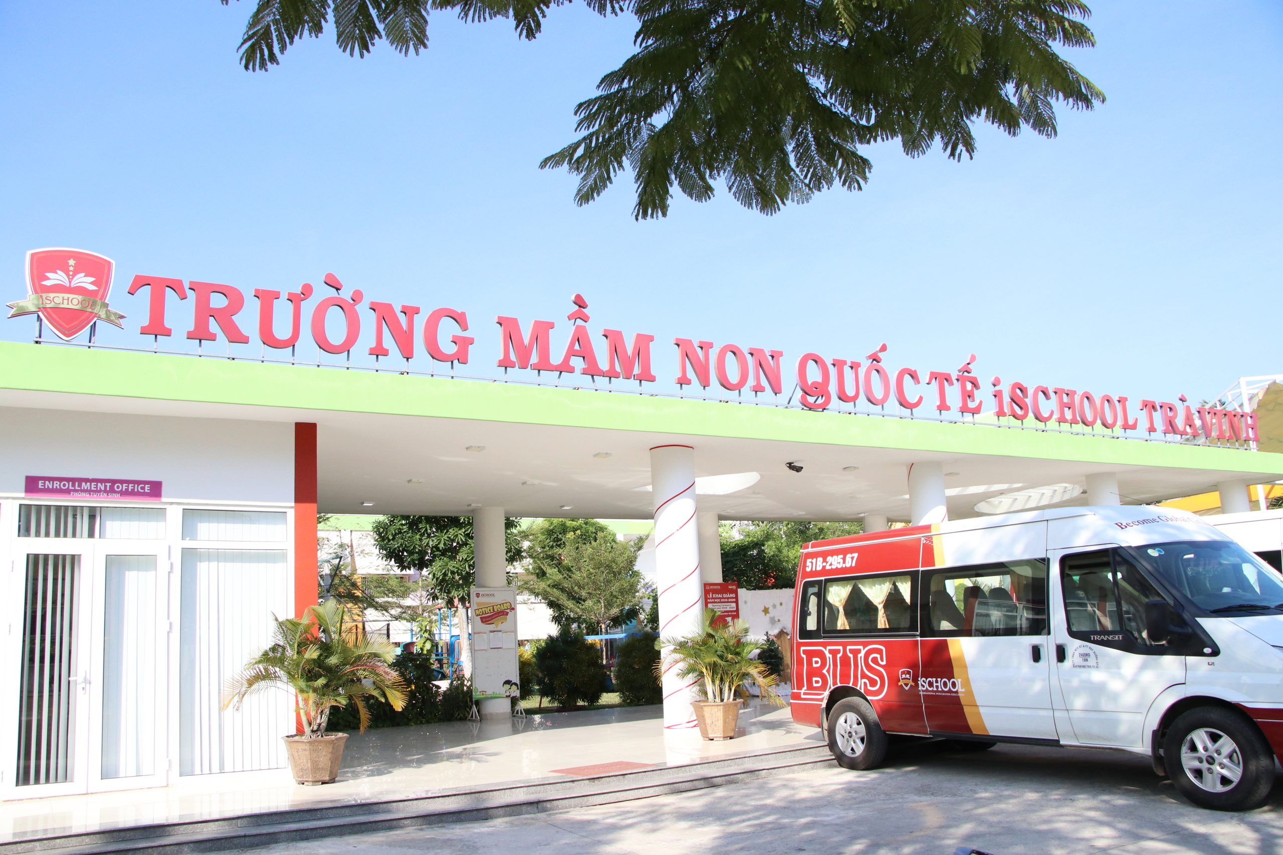 iSchool Trà Vinh