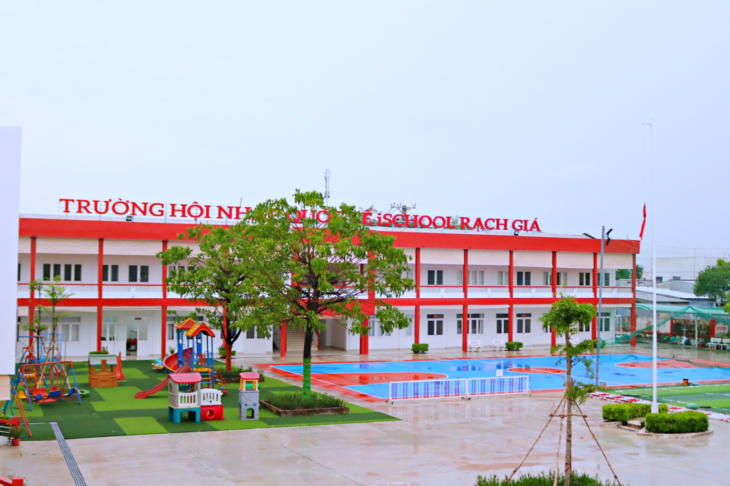 iSchool Rạch Giá